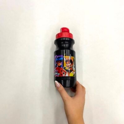 GARRAFINHA DE PLASTICO MIRACULOUS 580 ML BABYGO |